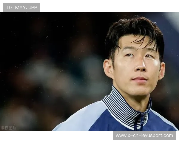 孙兴慜与边锋撞墙配合后直冲禁区，热刺再度形成攻势