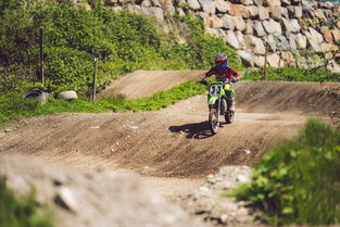 乐鱼体育下载入口-全国青少年森林越野赛青春活力无限，青少年进森林研学